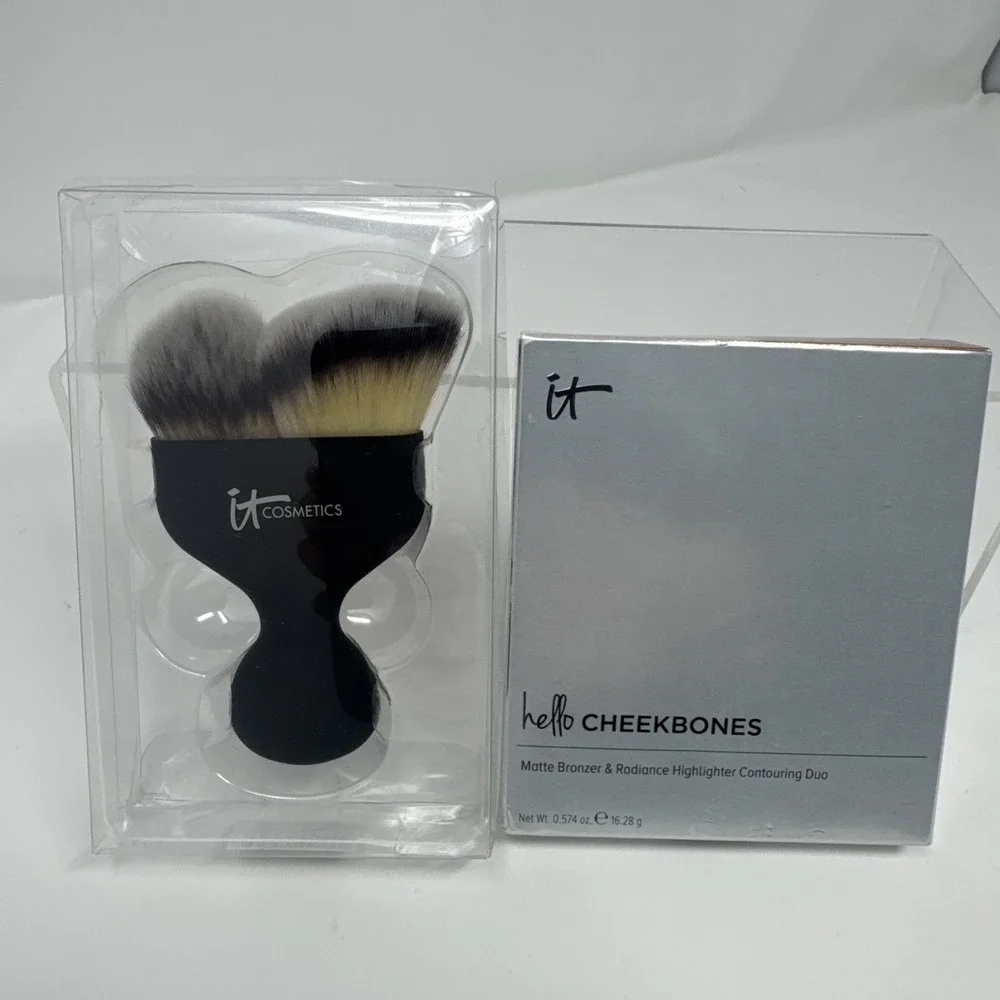 IT Cosmetics Hello Cheekbones Matte Bronzer Radiance Highlighter Contouring Duo